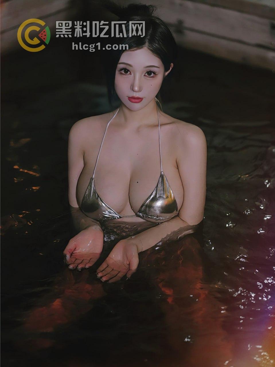 抖音大尺度福利曝光！顶级嫩模林一9头身巨乳狂野表现，引发全网热议  第4张