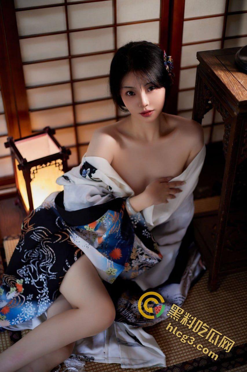 【一颗榴莲】福利姬8月露点自拍视频泄密！性感反差引发热议  第18张