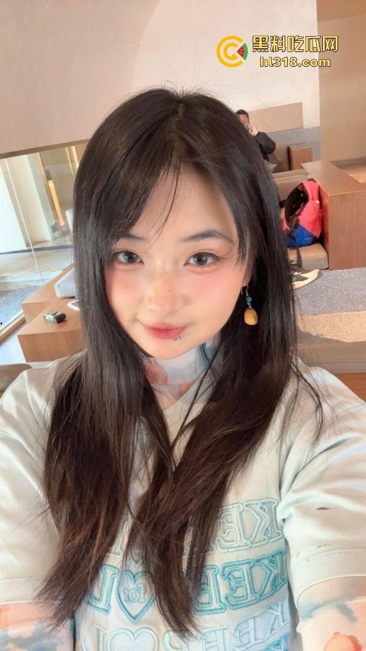 纯情小护士SM调教主人肉棒,将金属棒齐根插入龟头马眼,缓慢撸动,手法老专业了! 第1张 纯情小护士SM调教主人肉棒,将金属棒齐根插入龟头马眼,缓慢撸动,手法老专业了! 第1张