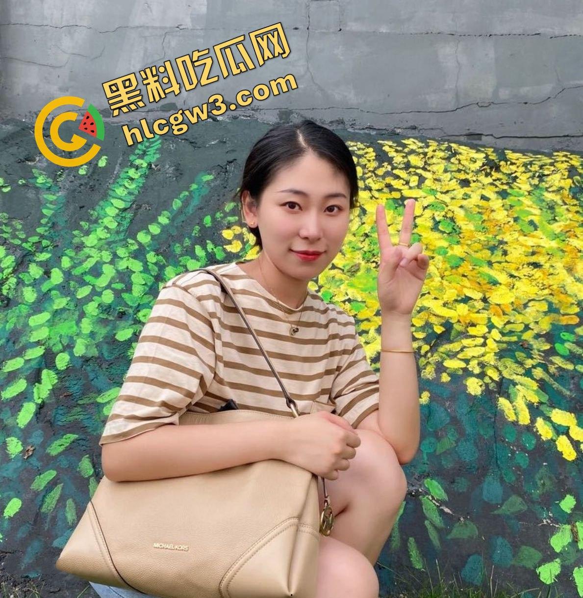 广州东莞已婚骚贱小少妇『何春颖』与老公户外厕所偷偷后入 捆绑黑丝性爱!独家流出! 第3张 广州东莞已婚骚贱小少妇『何春颖』与老公户外厕所偷偷后入 捆绑黑丝性爱!独家流出! 第3张