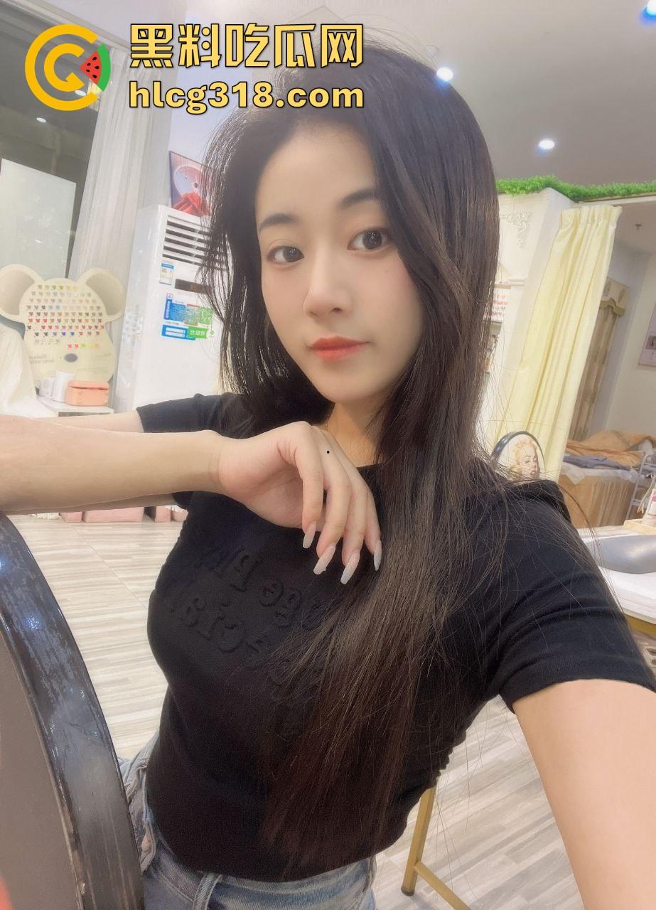 护士姐姐身穿黑丝勾引弟弟,妖娆风骚包臀裙,身姿诱人激情四溢,帧帧充满极致撸点! 第1张 护士姐姐身穿黑丝勾引弟弟,妖娆风骚包臀裙,身姿诱人激情四溢,帧帧充满极致撸点! 第1张