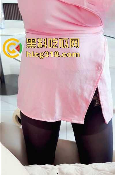 护士姐姐身穿黑丝勾引弟弟,妖娆风骚包臀裙,身姿诱人激情四溢,帧帧充满极致撸点! 第7张 护士姐姐身穿黑丝勾引弟弟,妖娆风骚包臀裙,身姿诱人激情四溢,帧帧充满极致撸点! 第7张