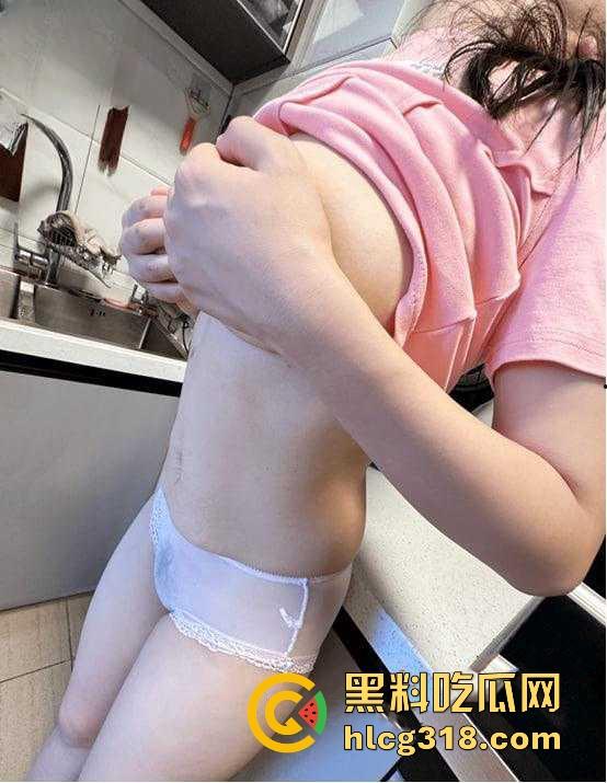 护士姐姐身穿黑丝勾引弟弟,妖娆风骚包臀裙,身姿诱人激情四溢,帧帧充满极致撸点! 第12张 护士姐姐身穿黑丝勾引弟弟,妖娆风骚包臀裙,身姿诱人激情四溢,帧帧充满极致撸点! 第12张