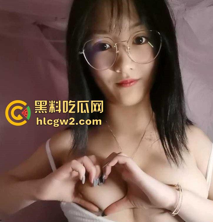 眼镜学霸【石语嫣】竟是夜里的骚母狗 修长美腿巨乳丰盈，玩穴放尿，到处约炮满足欲望！  第4张