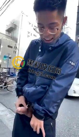 公共场所疯狂自慰,胆量堪比超级英雄,这样的行为真敢看! 第7张 公共场所疯狂自慰,胆量堪比超级英雄,这样的行为真敢看! 第7张