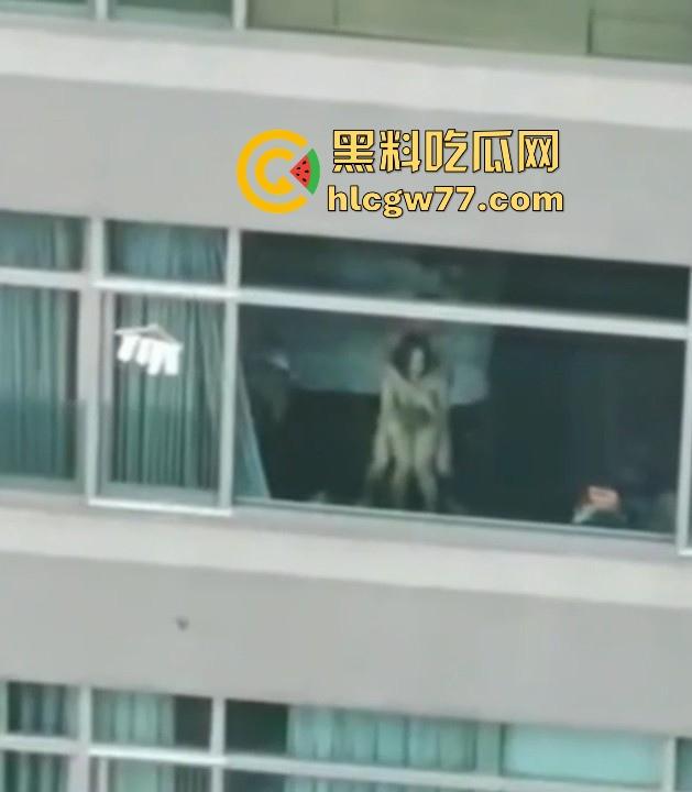 狗男女不拉窗帘激情性爱 窗前站立打桩爆操 全过程被对面楼瓜友偷拍记录! 第3张 狗男女不拉窗帘激情性爱 窗前站立打桩爆操 全过程被对面楼瓜友偷拍记录! 第3张