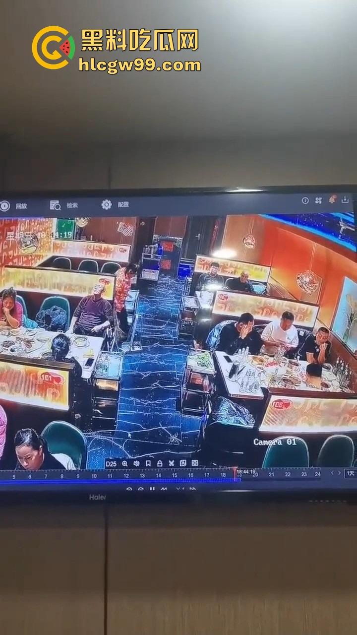 黑龙江密山健晟星期天火锅爆炸性操作，火锅里煮打火机，惊喜套餐还是定时炸弹？过年吃饭吃出爆炸感！  第4张