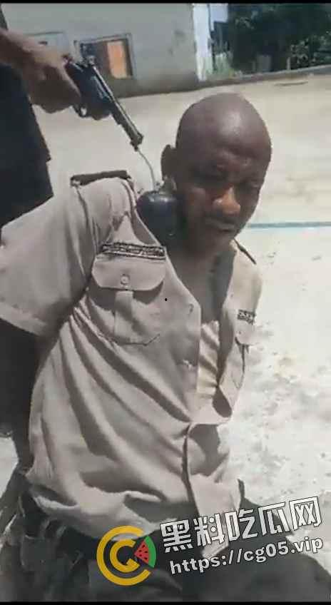 厄瓜多尔动乱再升级!监狱事件被压制 军方抓到暴乱分子辣椒水行私刑 全国人心惶惶 短暂的和平下更大的风暴在酝酿 第3张 厄瓜多尔动乱再升级!监狱事件被压制 军方抓到暴乱分子辣椒水行私刑 全国人心惶惶 短暂的和平下更大的风暴在酝酿 第3张