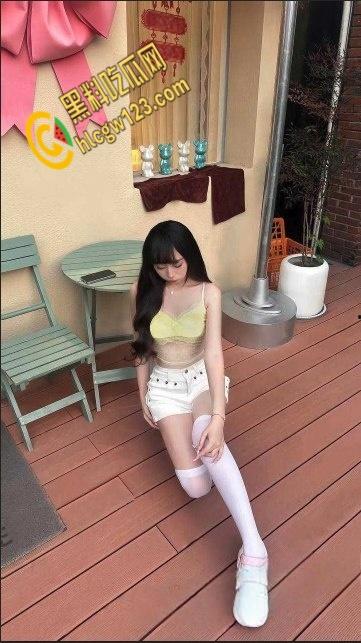 成都中医大学【曹茵】，外表清纯可爱，到了床上竟然如此淫荡 !  第2张