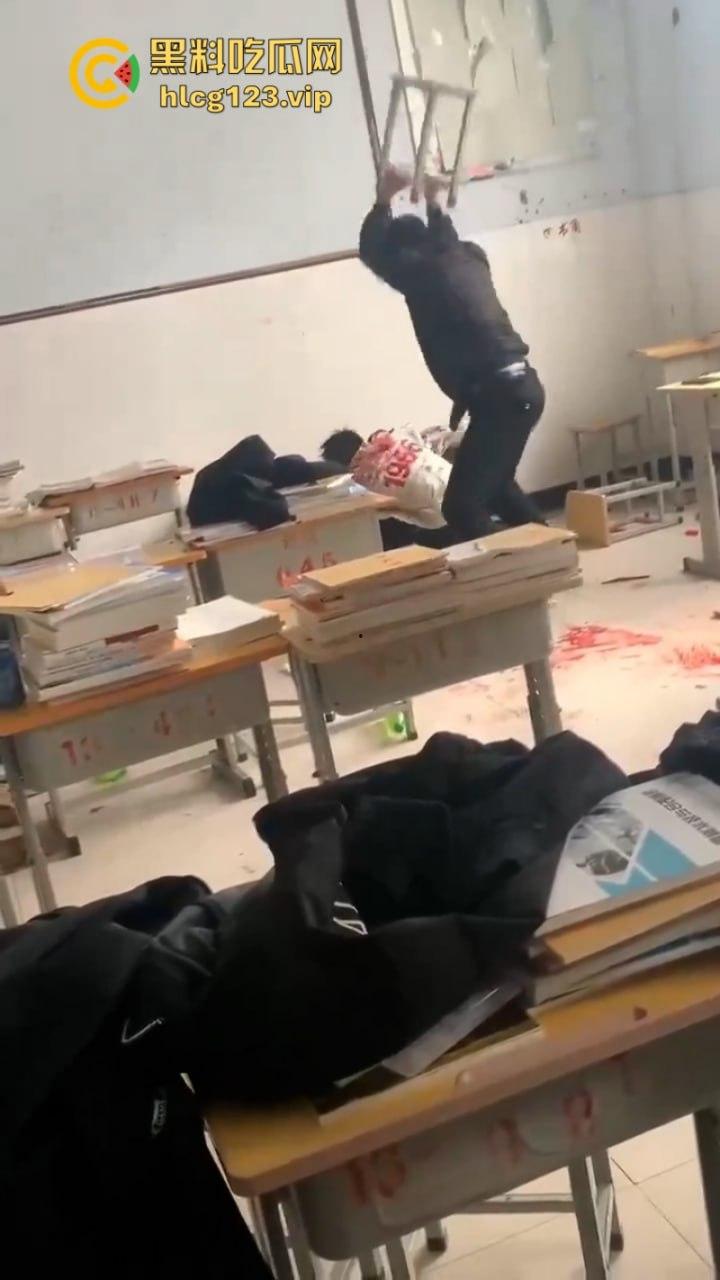 校园阴影！河南鹤壁技师学院暴力血腥打人视频传出  恶魔必须曝光！！！ 第4张