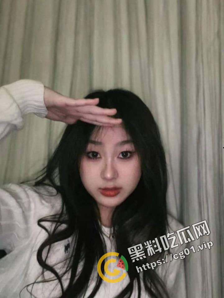 人不可貌相！穿着衣服平平无奇，脱了衣服简直了  直翻白眼的反差婊 真的太适合撸了 第1张