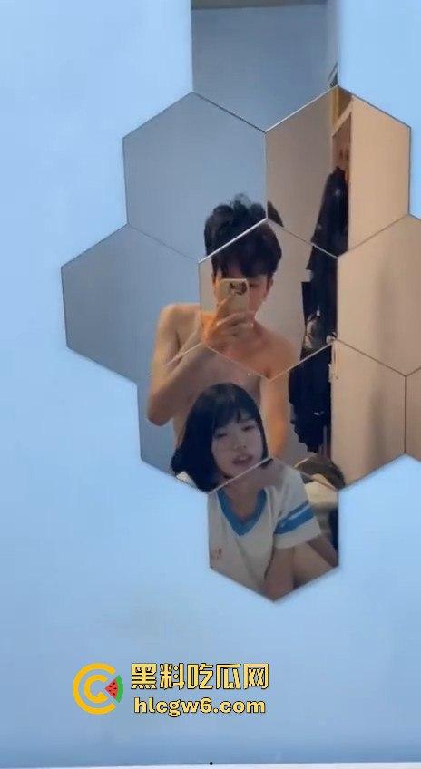 广东职业学校校花【刘萱萱】被校男友强制后入视频遭曝光,蜂腰翘臀卡哇伊,反差人格喜欢被调教。 第5张 广东职业学校校花【刘萱萱】被校男友强制后入视频遭曝光,蜂腰翘臀卡哇伊,反差人格喜欢被调教。 第5张