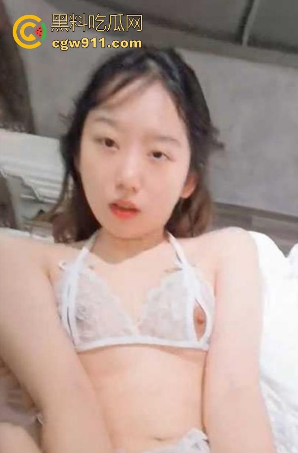 西安交通大学校园公交车【李秋茹】清纯嫩妹床上一反娇羞常态，媚眼如丝全程骑乘榨精，嗷嗷待肏的极品骚货！  第1张