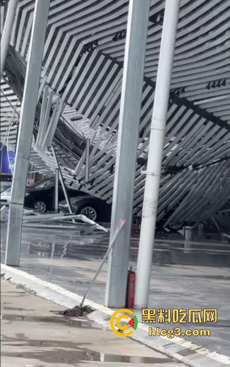 一觉醒来 天都塌了！宜宾市上江北二手车市场垮塌！精品车成了事故车！  第7张