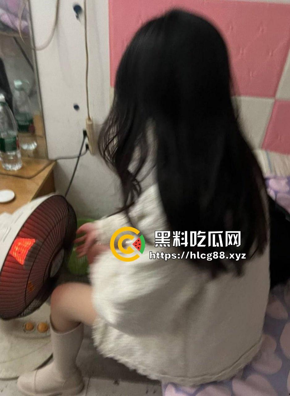 深圳龙岗东三村嫖客排队操嫩逼名鸡，扫街大神偷拍炸场，帽子叔叔硬着来抓！  第5张