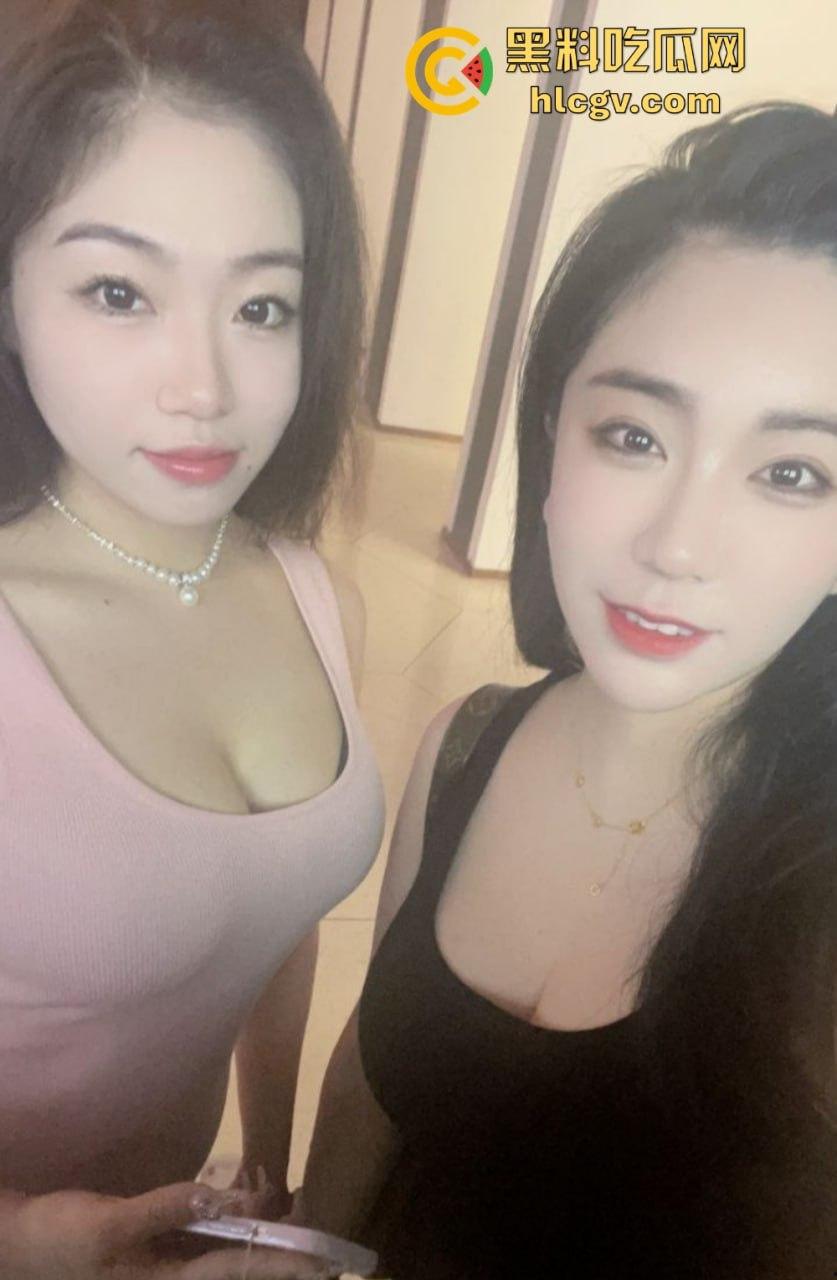 上海极品母女双飞共侍！5000搞定少儿主持人和舞蹈生女儿，母女同吃一根鸡巴，贵但绝对够骚！  第1张