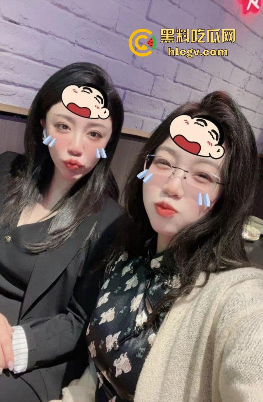 上海极品母女双飞共侍！5000搞定少儿主持人和舞蹈生女儿，母女同吃一根鸡巴，贵但绝对够骚！  第9张