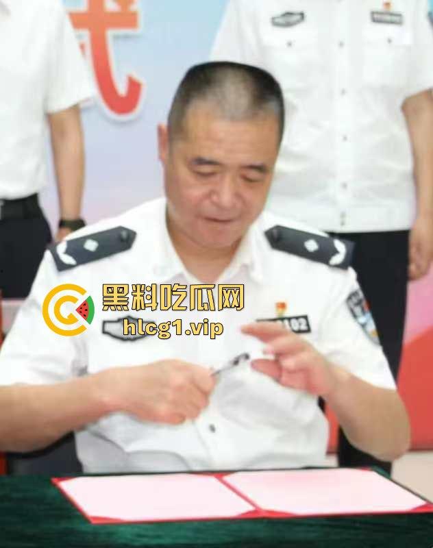 青岛路虎女王慧爆红！喝青岛啤酒打各地好友，家中拘留照样茅台配红酒！  第21张