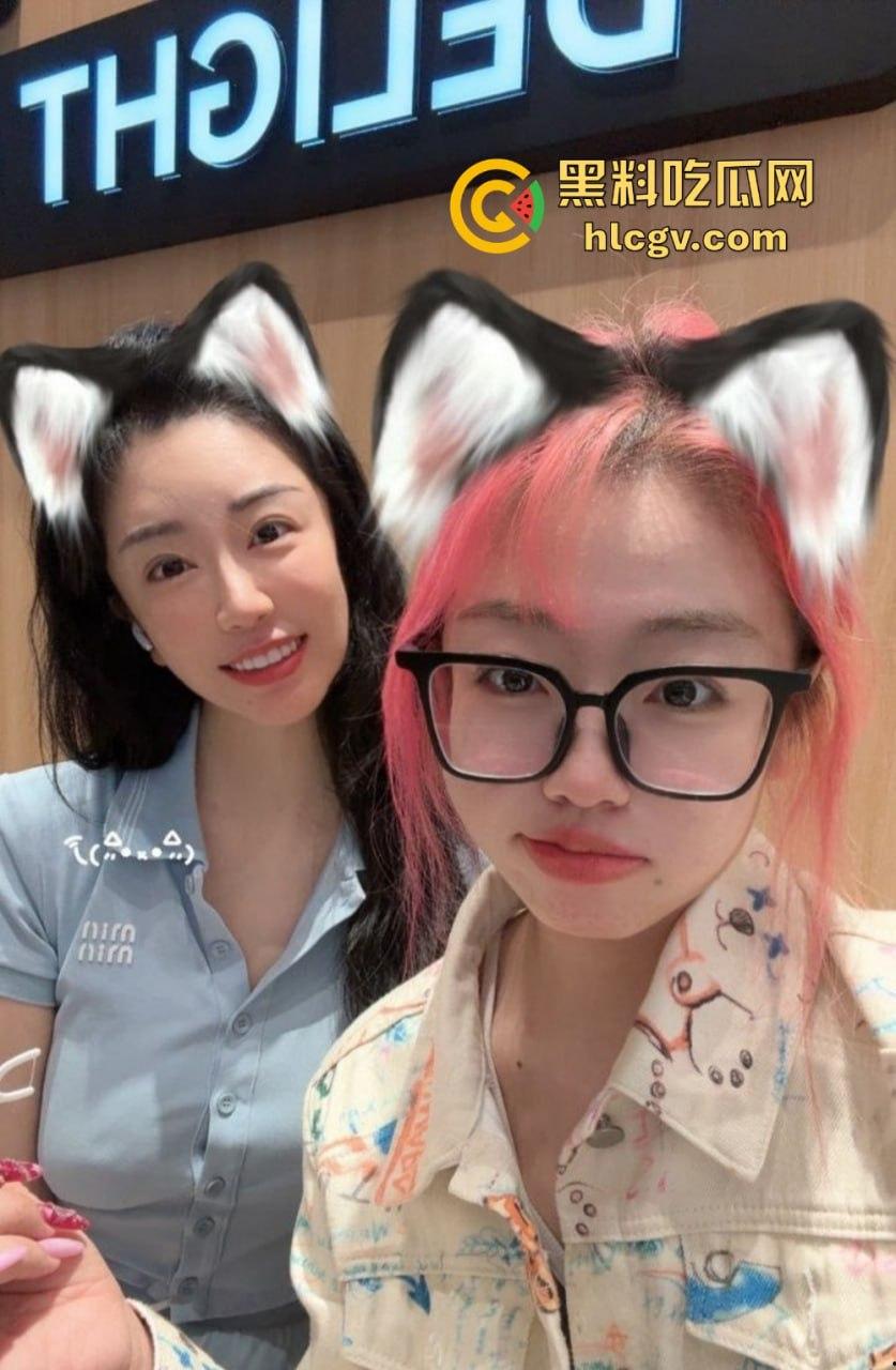 上海极品母女双飞共侍！5000搞定少儿主持人和舞蹈生女儿，母女同吃一根鸡巴，贵但绝对够骚！  第12张