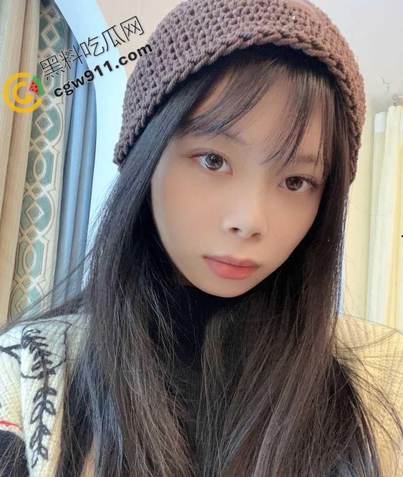 江苏无锡坐台女【陈馨阳】成功上岸后抛弃金主，与接盘侠光速闪婚，金主怒曝出性爱视频泄愤  第8张