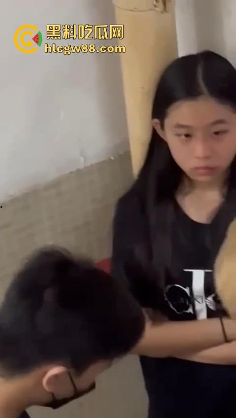 香港少女遭童党围殴，被十几人包围狂扇耳光，事隔半年才敢报警，霸凌太嚣张了吧？  第14张