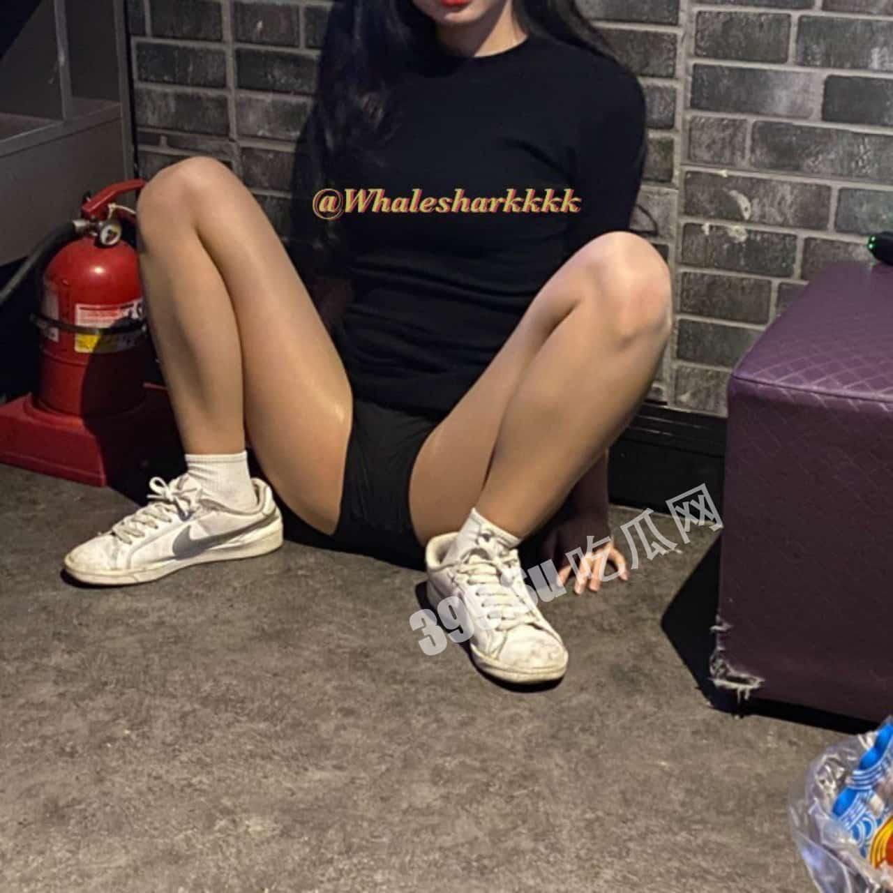 外网大神 #调教 #母狗  #喝尿 #耳光 #捆绑 #SM 第3张