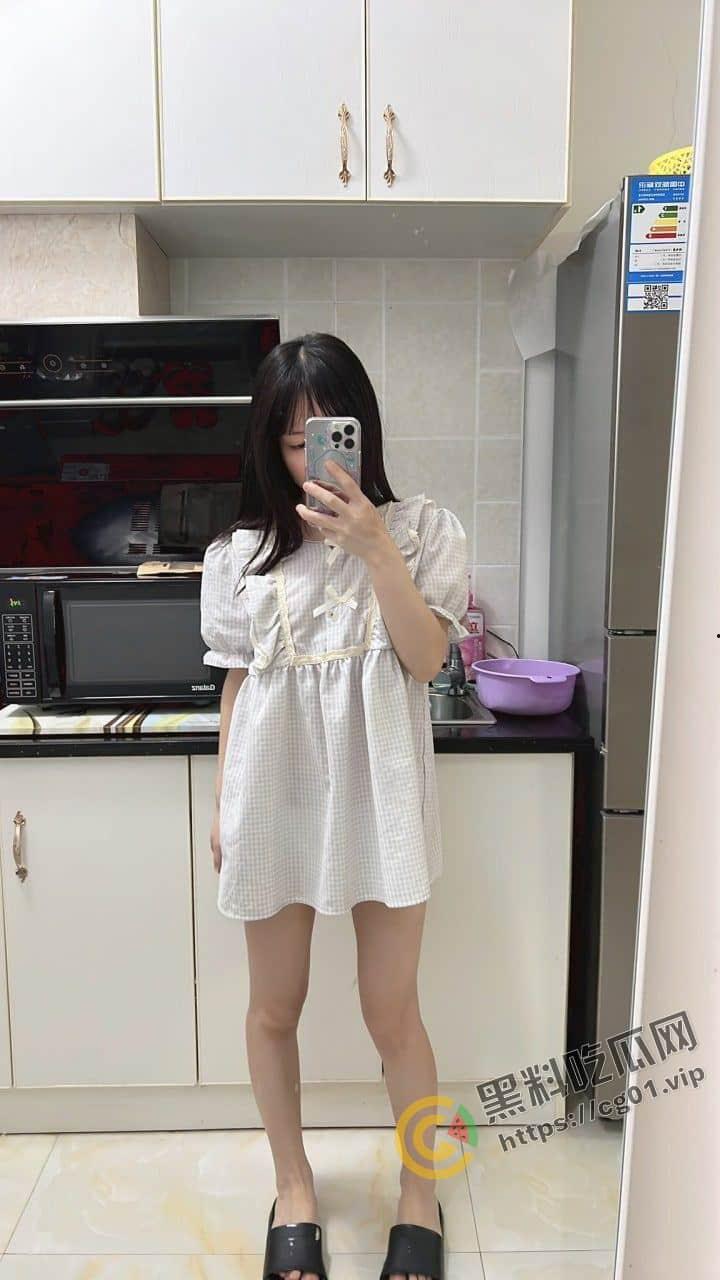 抖音 记录美好生活  #晓晓可可爱 一个有着自拍癖的猪猪女孩 第12张