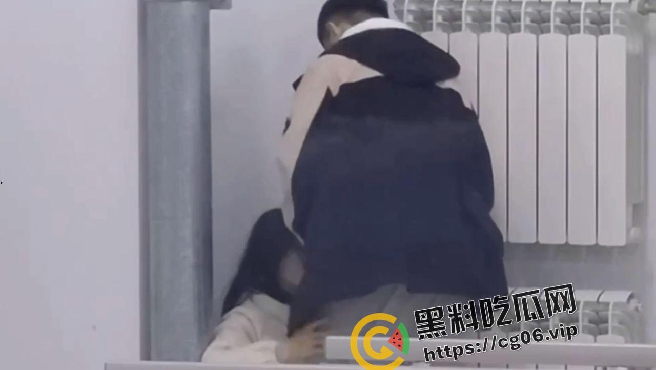 山东农业大学情侣画室内口交 口交完再亲嘴 兄弟 你是真是不嫌脏  第4张