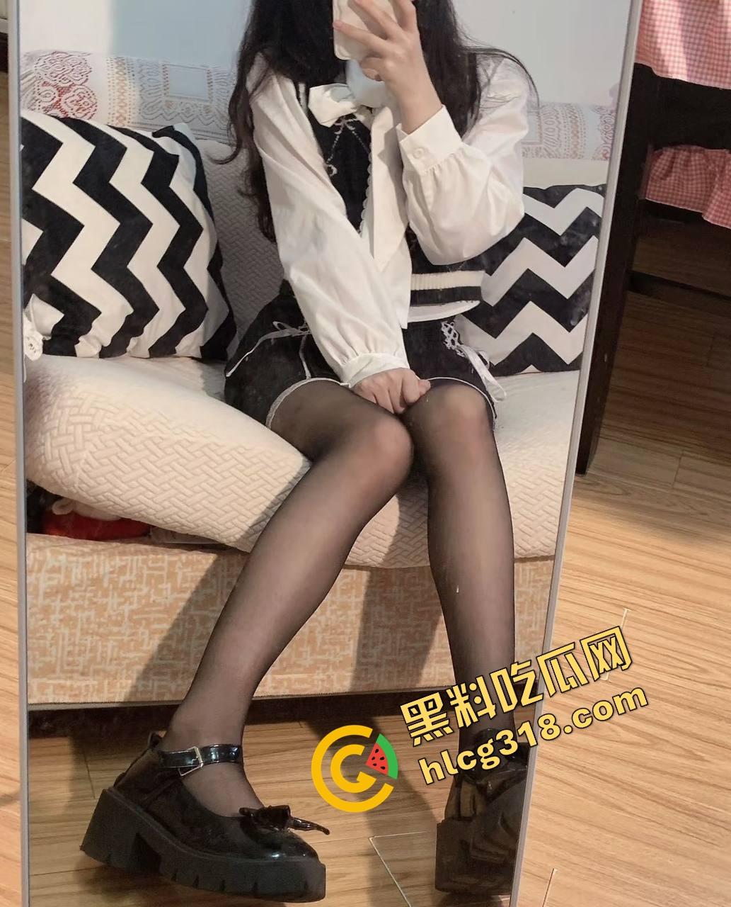 精液不能进我身体,但可以糊我丝袜上,骚母狗一边后入挨操一边叽叽喳喳跟闺蜜打电话聊天! 第6张 精液不能进我身体,但可以糊我丝袜上,骚母狗一边后入挨操一边叽叽喳喳跟闺蜜打电话聊天! 第6张