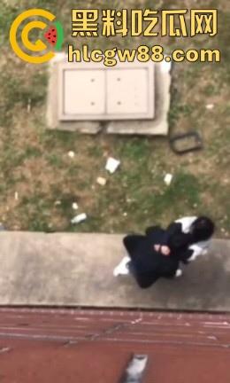 春天来了,动物们到了交配的季节了,情侣们性欲来了完全不顾旁人现场就是干! 第4张 春天来了,动物们到了交配的季节了,情侣们性欲来了完全不顾旁人现场就是干! 第4张