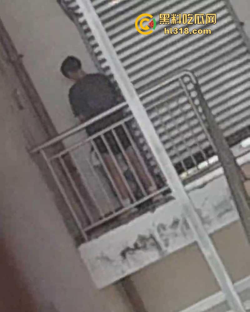 四川仁寿第二职高,小情侣楼梯间激情性爱,少女墙角舔屌被偷拍,在校园上演活春宫,刺激无比! 第7张 四川仁寿第二职高,小情侣楼梯间激情性爱,少女墙角舔屌被偷拍,在校园上演活春宫,刺激无比! 第7张