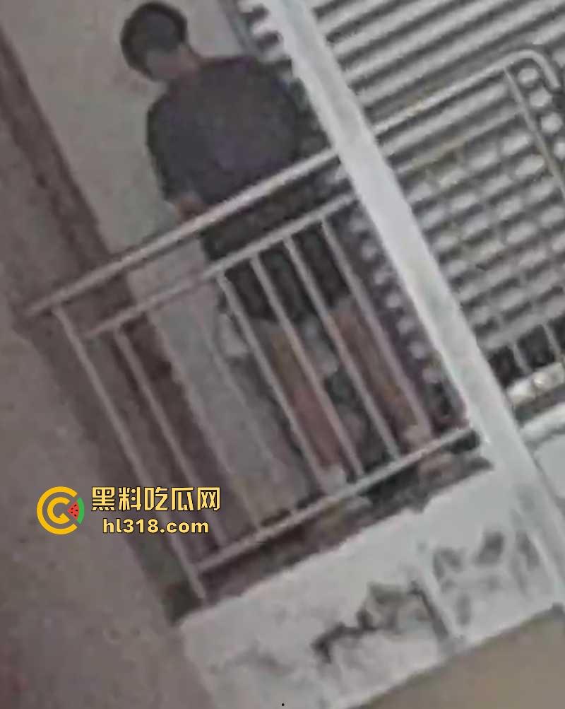 四川仁寿第二职高,小情侣楼梯间激情性爱,少女墙角舔屌被偷拍,在校园上演活春宫,刺激无比! 第9张 四川仁寿第二职高,小情侣楼梯间激情性爱,少女墙角舔屌被偷拍,在校园上演活春宫,刺激无比! 第9张