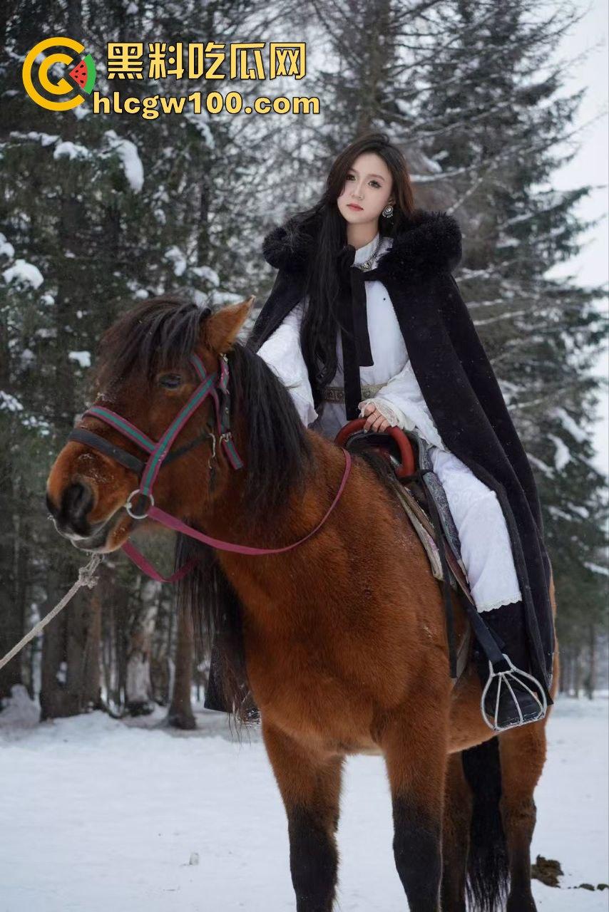 青岛熟女【薛萍】淫乱3P还群里直播!两个单男轮番上阵,骚浪程度直接封神,这谁敢娶回家啊? 第12张 青岛熟女【薛萍】淫乱3P还群里直播!两个单男轮番上阵,骚浪程度直接封神,这谁敢娶回家啊? 第12张