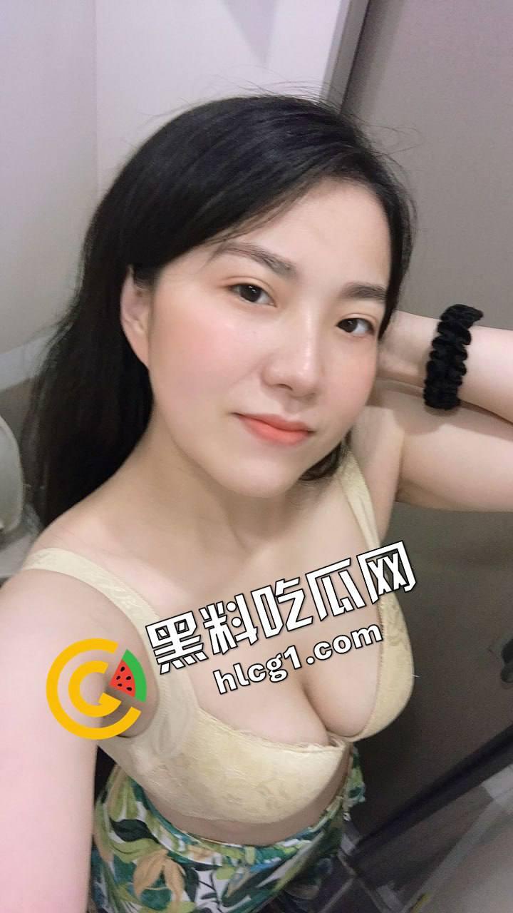 素颜清影独倚，颇有姿色大胆露脸！真实记录我与我的母狗老婆生活，尺度惊人！  第5张