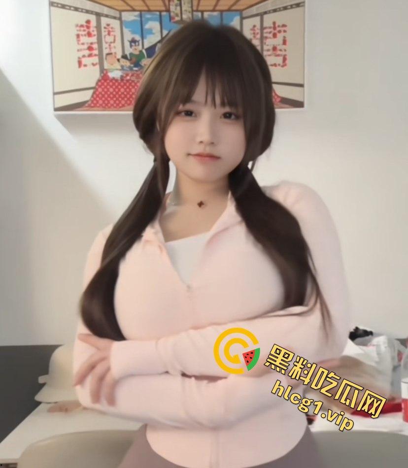 B站网红主播「凹凸曼」金主福利直播录屏外泄！巨乳裸聊挑逗惊爆全网！  第2张