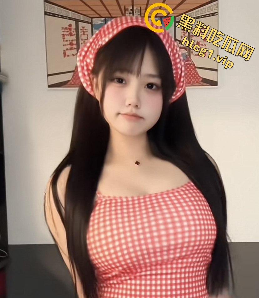 B站网红主播「凹凸曼」金主福利直播录屏外泄！巨乳裸聊挑逗惊爆全网！  第6张