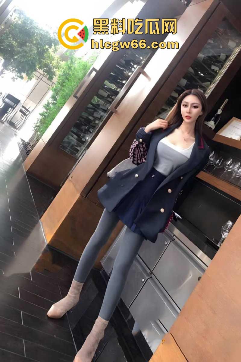 老色批你的大奶来了 高颜值巨乳美女的大尺度自慰福利视频 粉嫩的大奶像奥迪A8的车灯一样的亮眼! 第2张 老色批你的大奶来了 高颜值巨乳美女的大尺度自慰福利视频 粉嫩的大奶像奥迪A8的车灯一样的亮眼! 第2张