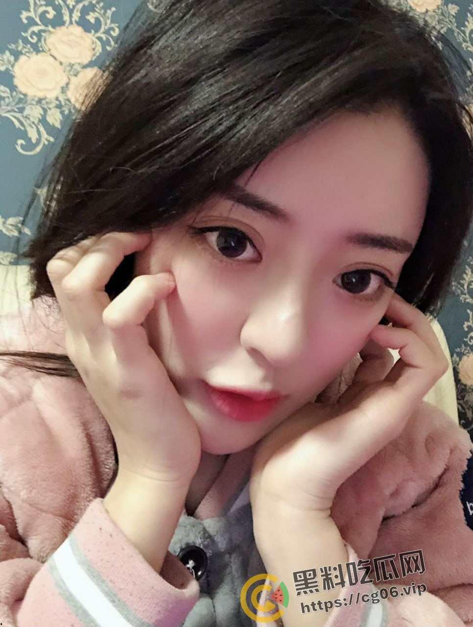 沧州绝色美女 小佟丽娅 私密视频流出 脂白如雪 妖娆无比 这下不用ai换脸了 佟丽娅都没你骚  第3张