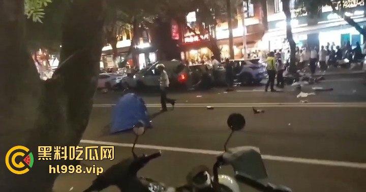 福州惊现比亚迪元怼威马,乘客嘴贱把司机吵崩溃,硬是要带人一起见阎王! 第9张 福州惊现比亚迪元怼威马,乘客嘴贱把司机吵崩溃,硬是要带人一起见阎王! 第9张