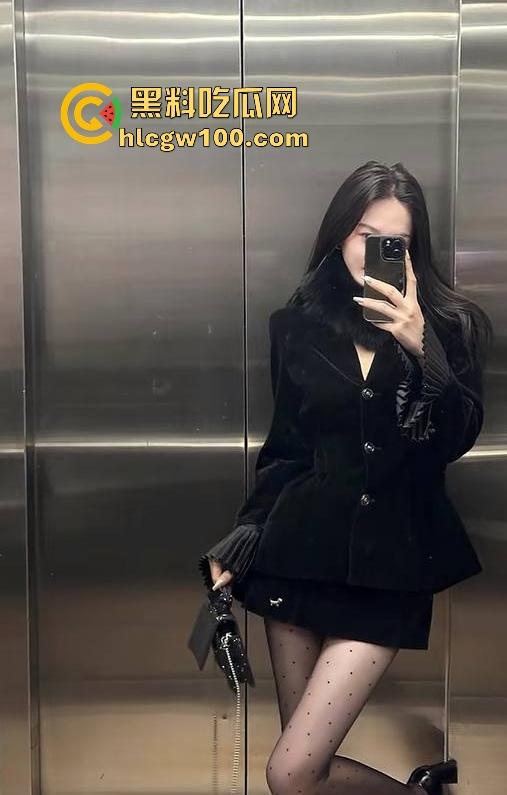 湖南郴州【许多多】老师搞师生恋勾引男学生上床,被家长发现曝光大量聊天记录跟视频。 第17张 湖南郴州【许多多】老师搞师生恋勾引男学生上床,被家长发现曝光大量聊天记录跟视频。 第17张