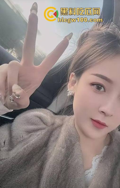 湖南郴州【许多多】老师搞师生恋勾引男学生上床,被家长发现曝光大量聊天记录跟视频。 第20张 湖南郴州【许多多】老师搞师生恋勾引男学生上床,被家长发现曝光大量聊天记录跟视频。 第20张