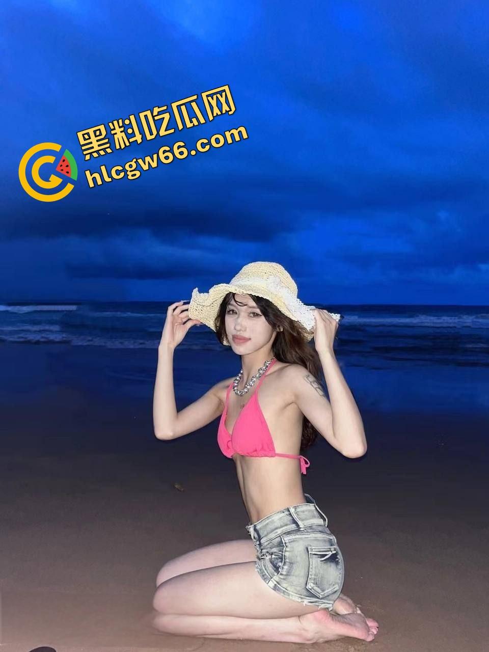 湖南信息科技学院高颜值妹子【刘洁】跟富二代男友外出玩，各种跪地吃鸡啪啪，鸡巴吃得都香喷喷！  第6张