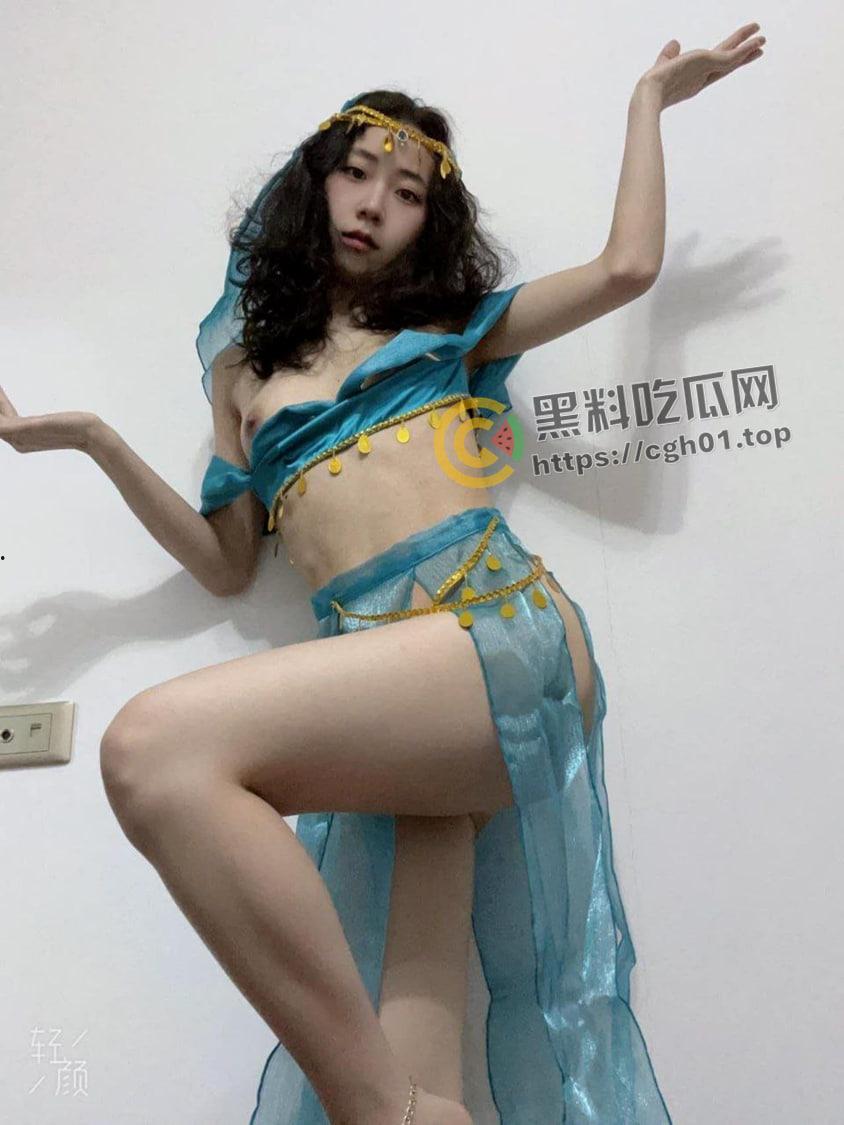 青岛黄岛区舞蹈老师 反差少妇勾引学生男朋友 酒店开房被流出  第1张