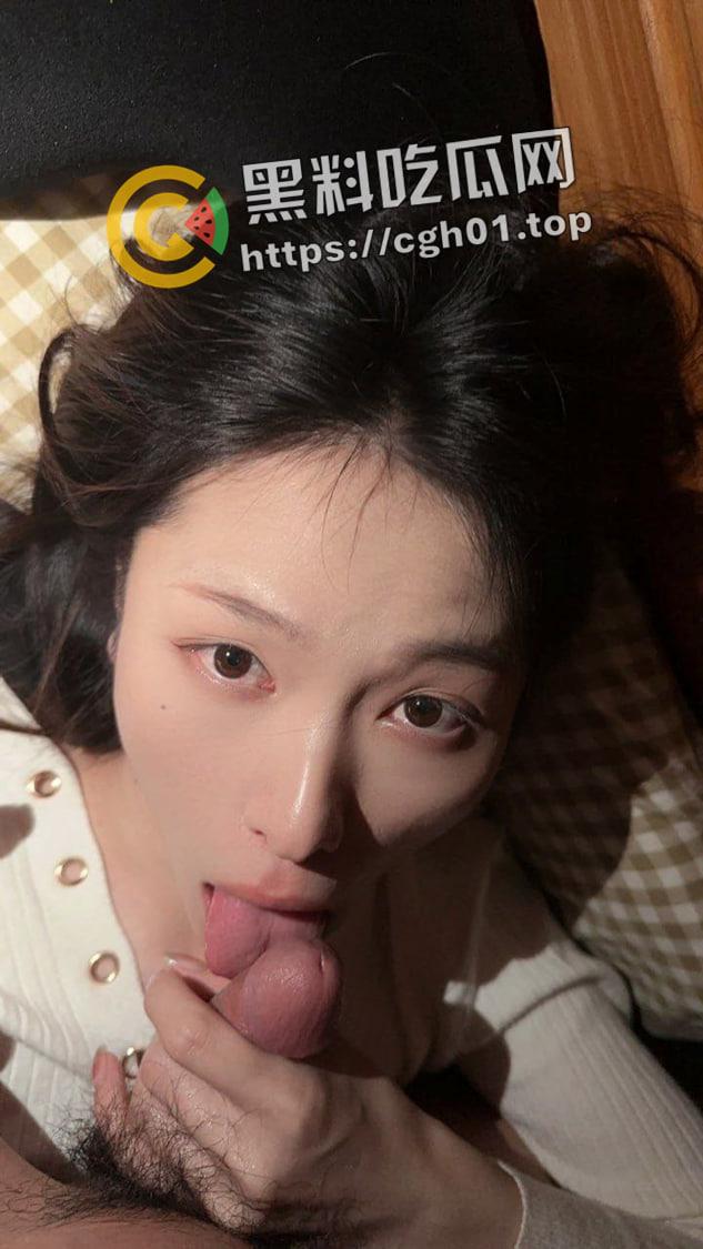 青岛黄岛区舞蹈老师 反差少妇勾引学生男朋友 酒店开房被流出  第14张