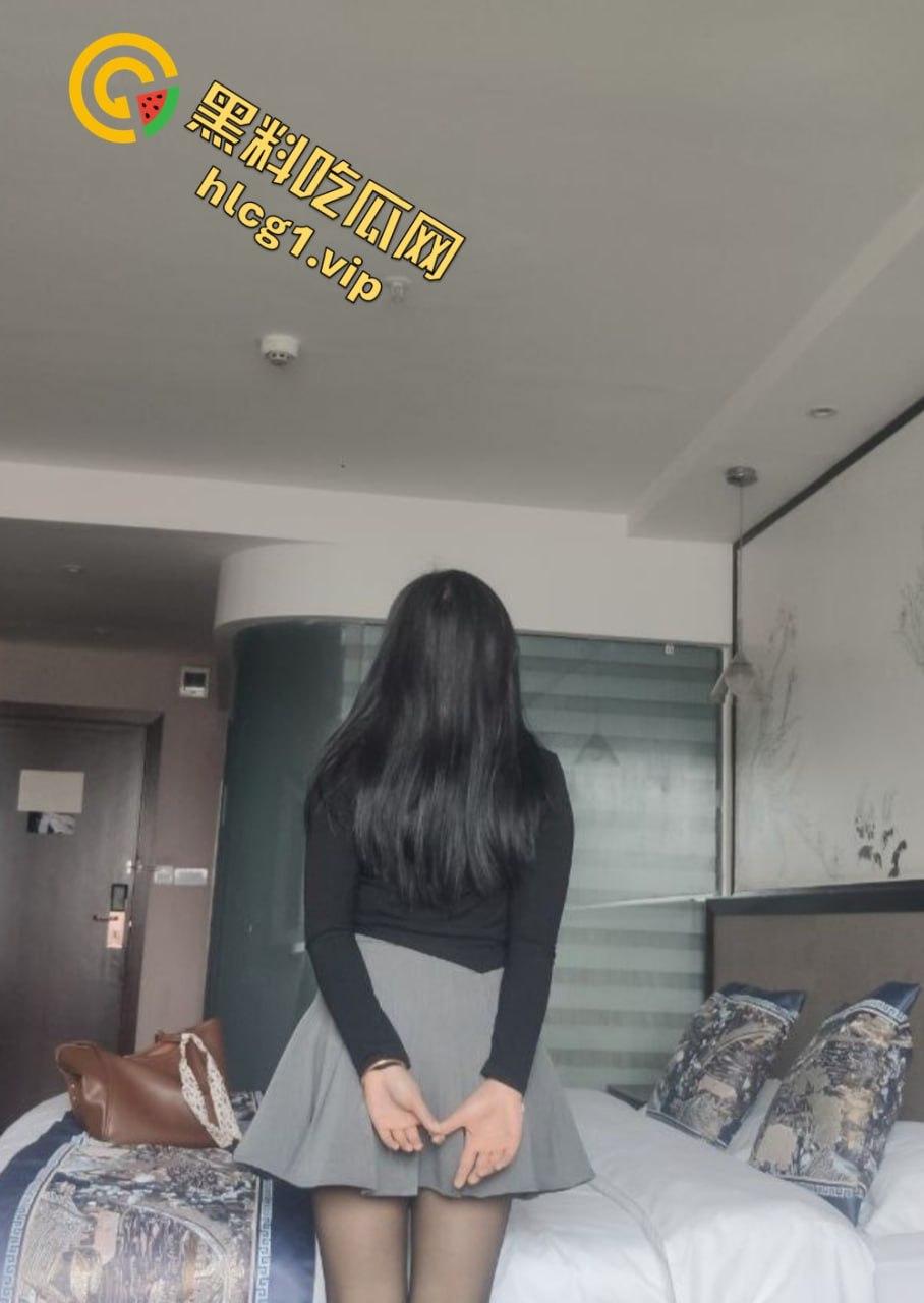 江苏酒水销售苏菲亚！已婚骚货为业绩出轨客户！酒店送炮视频曝光！黑丝揉逼场面火辣！  第5张