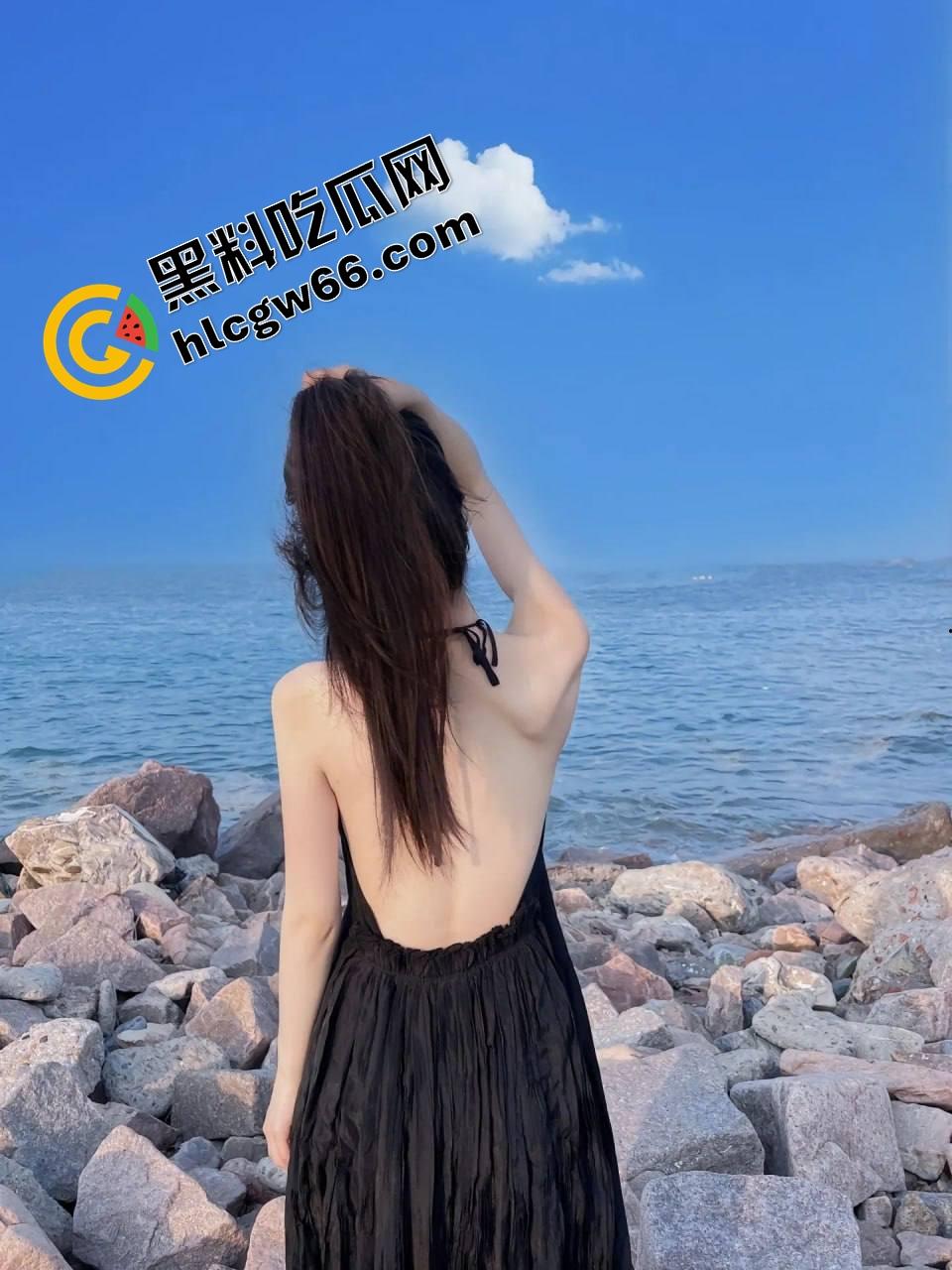 长沙KTV骚女一边唱爱拼才会赢一边坐在大哥鸡巴上骑出高音，敬业表演全程不跑调，大哥射完还夸专业！  第3张