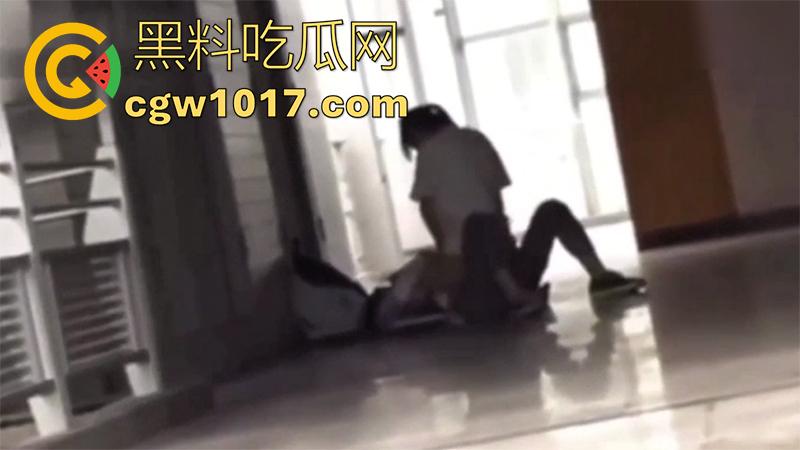 大连师范高中,【孙俪怡】和【魏雨博】同学,你俩在教学楼操逼的视频,被曝光了哦!这下人尽皆知了! 第7张 大连师范高中,【孙俪怡】和【魏雨博】同学,你俩在教学楼操逼的视频,被曝光了哦!这下人尽皆知了! 第7张