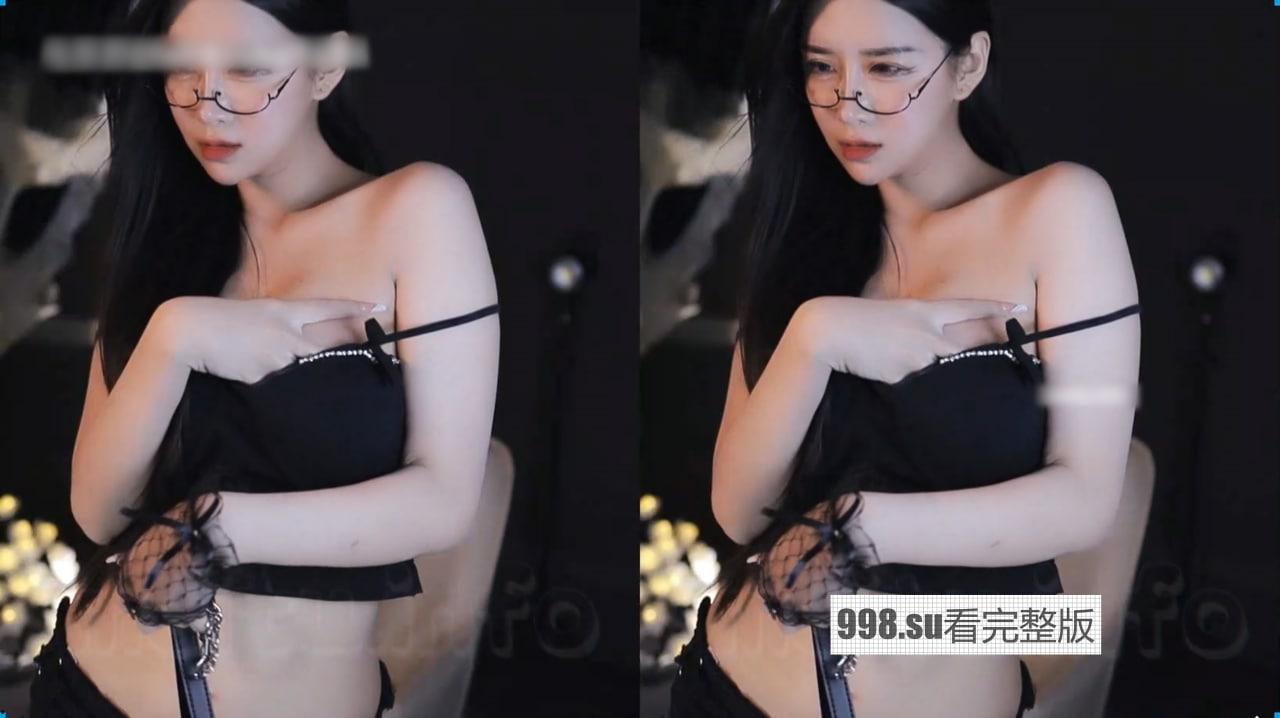 虎牙现役网红女神 2022 最新藏宝图之舞神一姐『小恩雅』土豪高价定制 制服诱惑  第1张