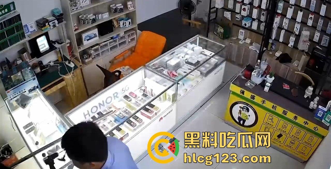 东阳三小伙暴力砸门偷手机,骑共享单车逃跑,结果第二天喜提14天免费饭! 第4张 东阳三小伙暴力砸门偷手机,骑共享单车逃跑,结果第二天喜提14天免费饭! 第4张