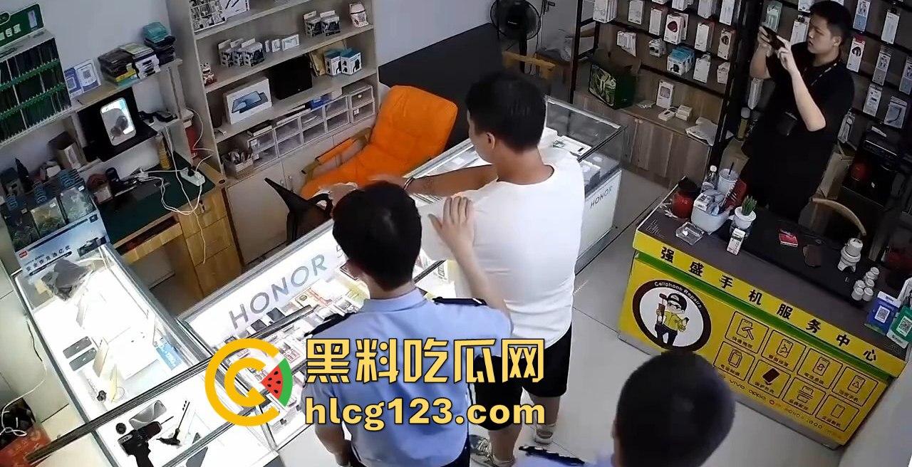 东阳三小伙暴力砸门偷手机,骑共享单车逃跑,结果第二天喜提14天免费饭! 第6张 东阳三小伙暴力砸门偷手机,骑共享单车逃跑,结果第二天喜提14天免费饭! 第6张